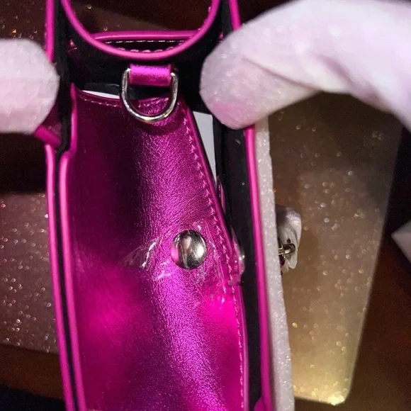 Brandon Blackwood METALLIC MAGENTA LEATHER Kuei bag - Picture 4 of 9